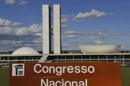 Orçamento do Governo Brasileiro 2025: R$ 5,8 Trilhões e Superávit